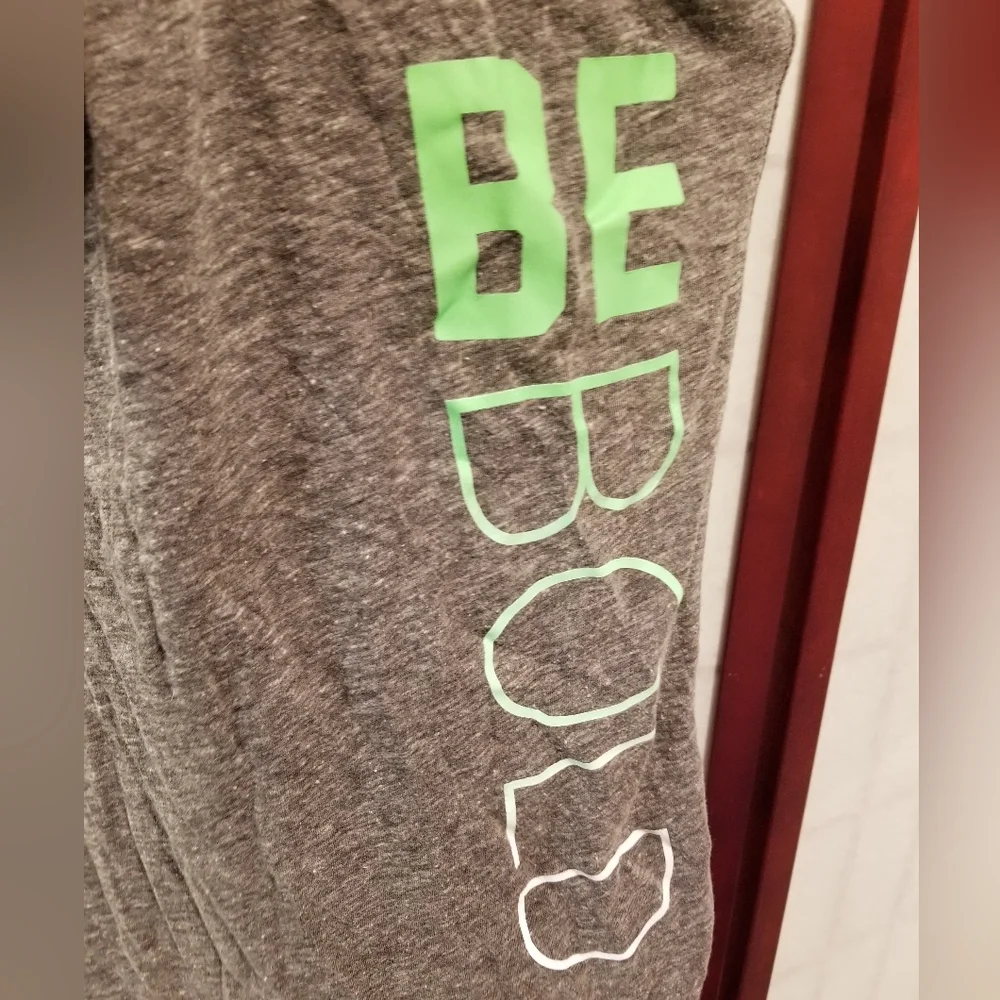 Old Navy Active semi-fitted soft racerback tank. Gray/Green. Size XXL - Picture 2 of 4